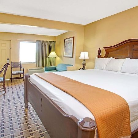 Travelodge Suites By Wyndham Kissimmee Orange Εξωτερικό φωτογραφία